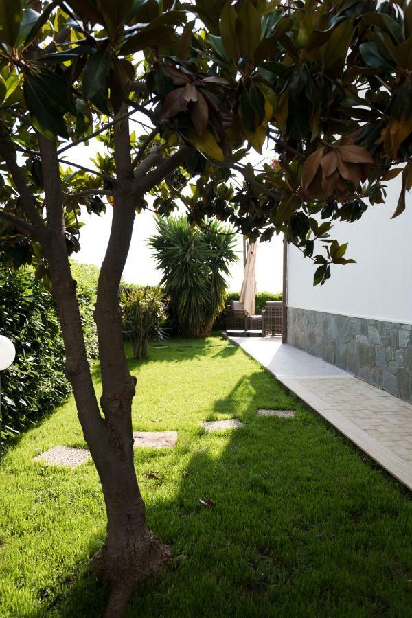 L'Oasi Di Giorgia Bed and Breakfast Cittadella del Capo Exteriör bild